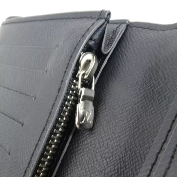 Auth LOUIS VUITTON Taiga Portefeuille Brazza Long Wallet Gray - Picture 6 of 10